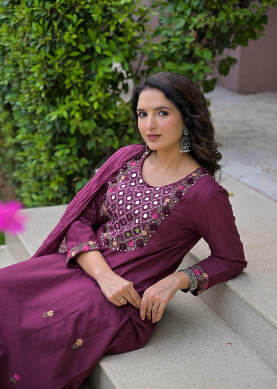 Party Wear Hand Embroidered Kurti Set with Real Mirrors - Image 2